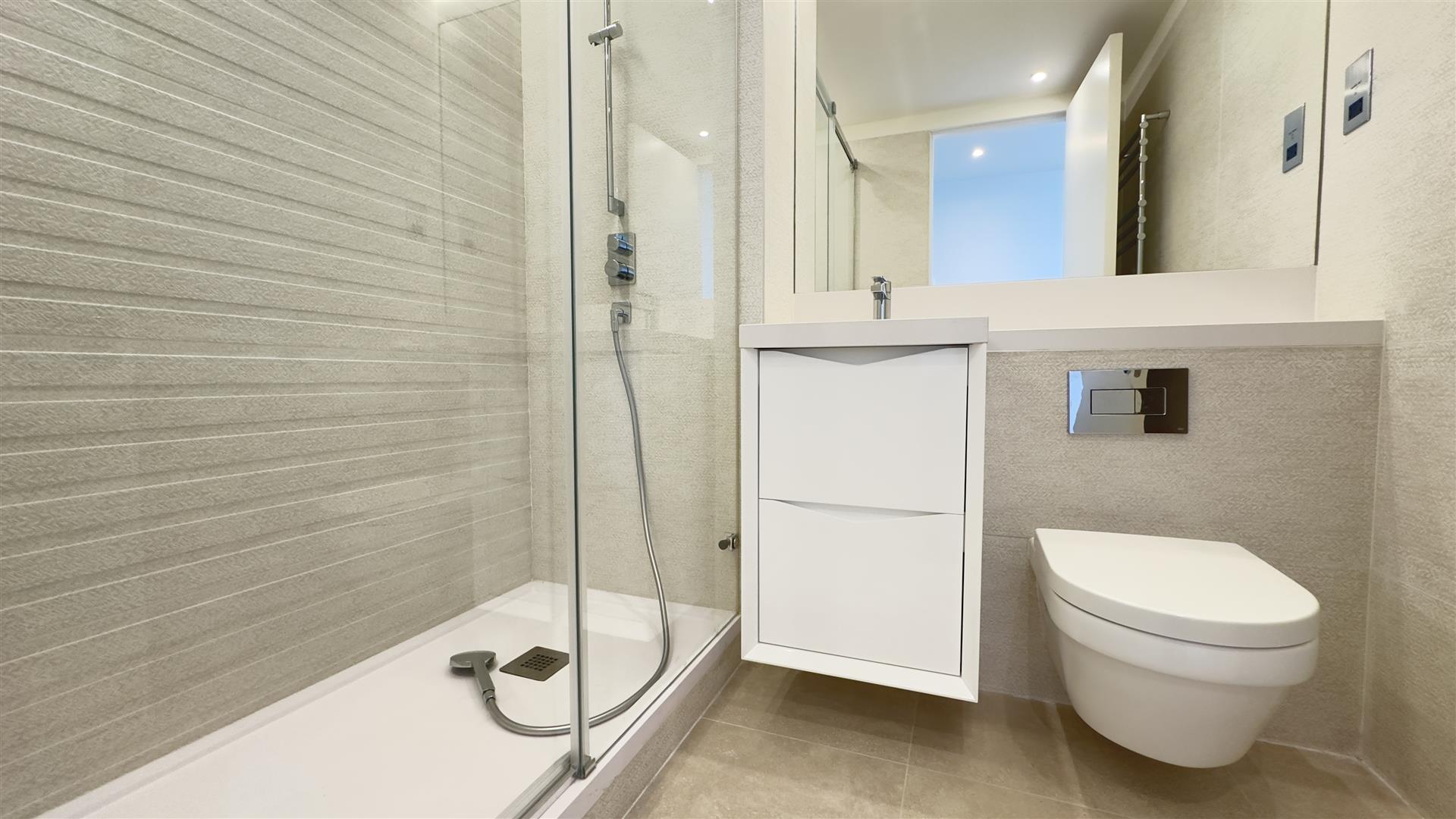 Image of Apartment - 3 Bedrooms - 3 Bathrooms for Rental in EuroCity-Gibraltar, Image 10